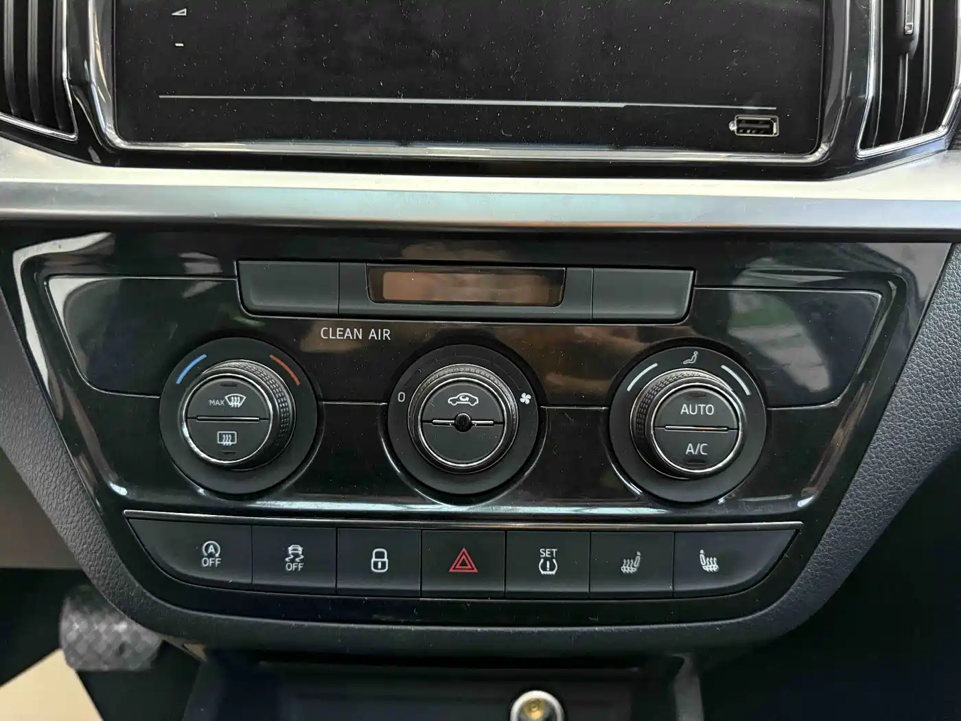 Škoda Kamiq 2022 1.5L Automatic Comfort Edition фото 13