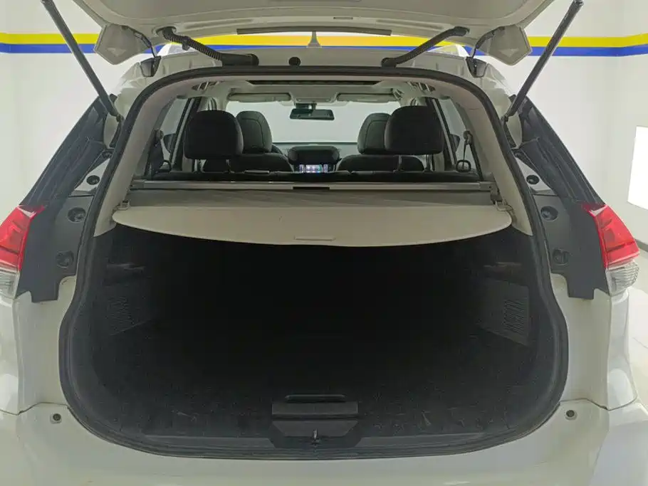 Фото 4 - Nissan X-Trail