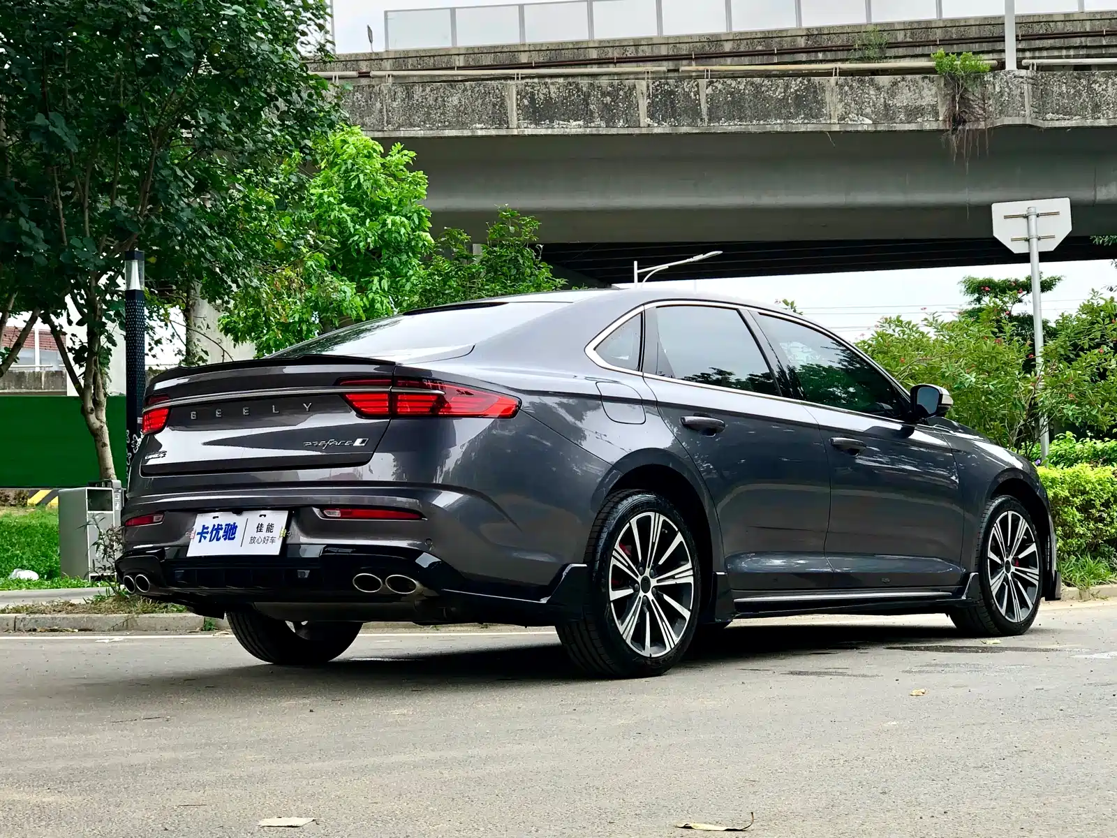 Фото 7 - Geely Preface