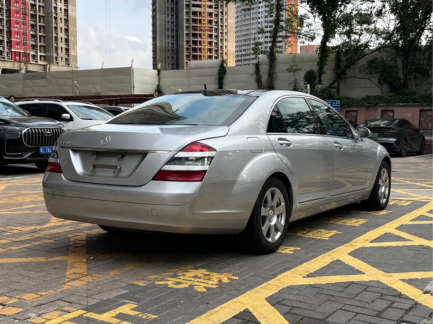 Mercedes-Benz S-Class фото 24