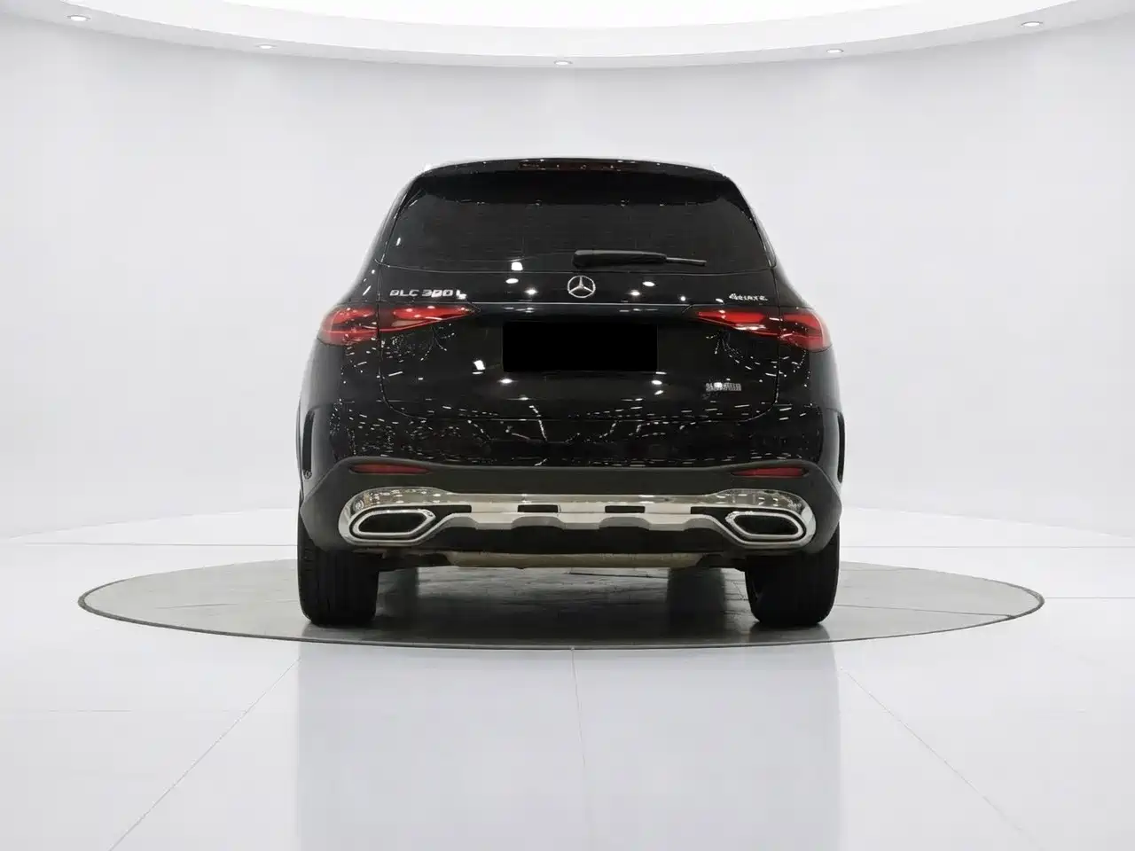 Mercedes-Benz GLC 2023 GLC 300 L 4MATIC Sport 5-Seater фото 4