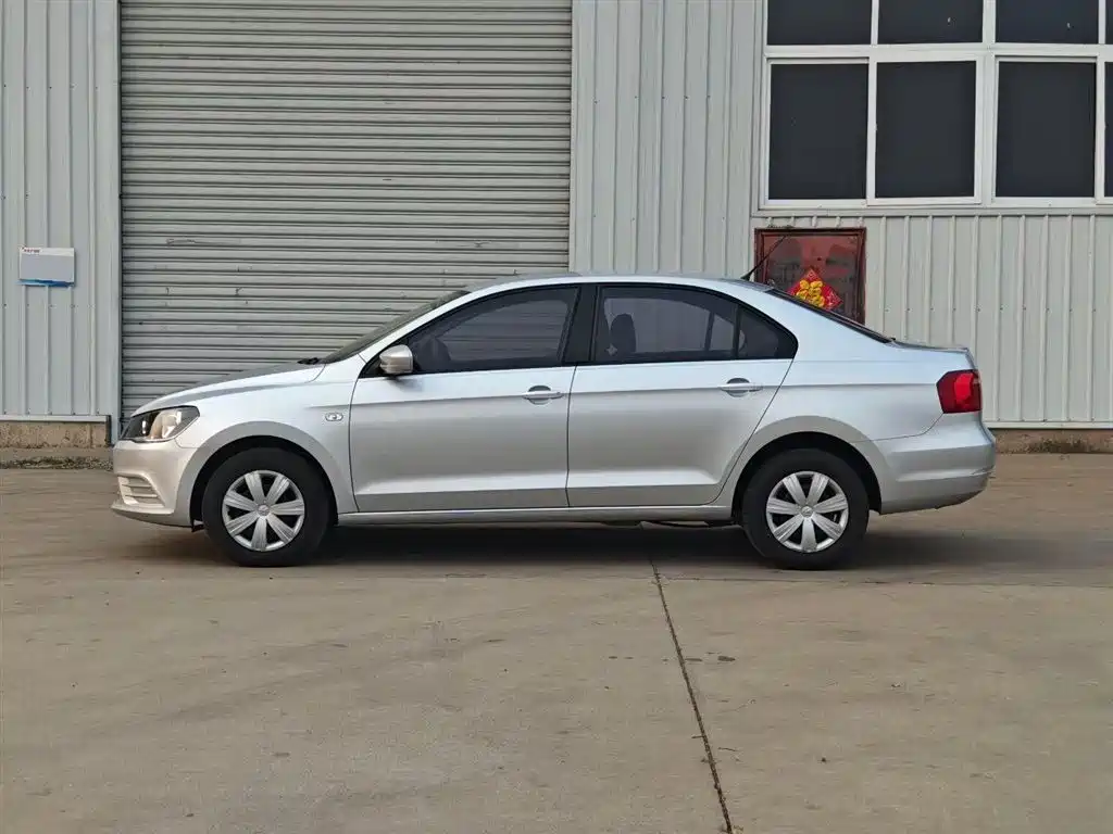 Volkswagen Jetta 2015 Value Edition 1.6L Manual Fashion фото 3