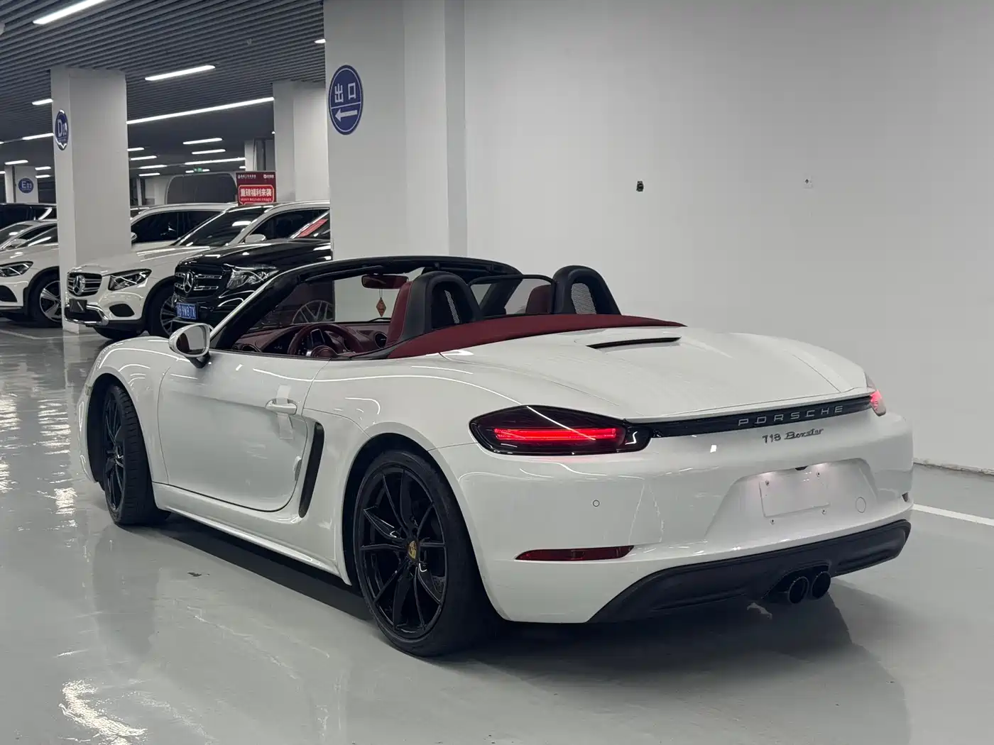 Porsche 718 2018 Boxster 2.0T фото 15
