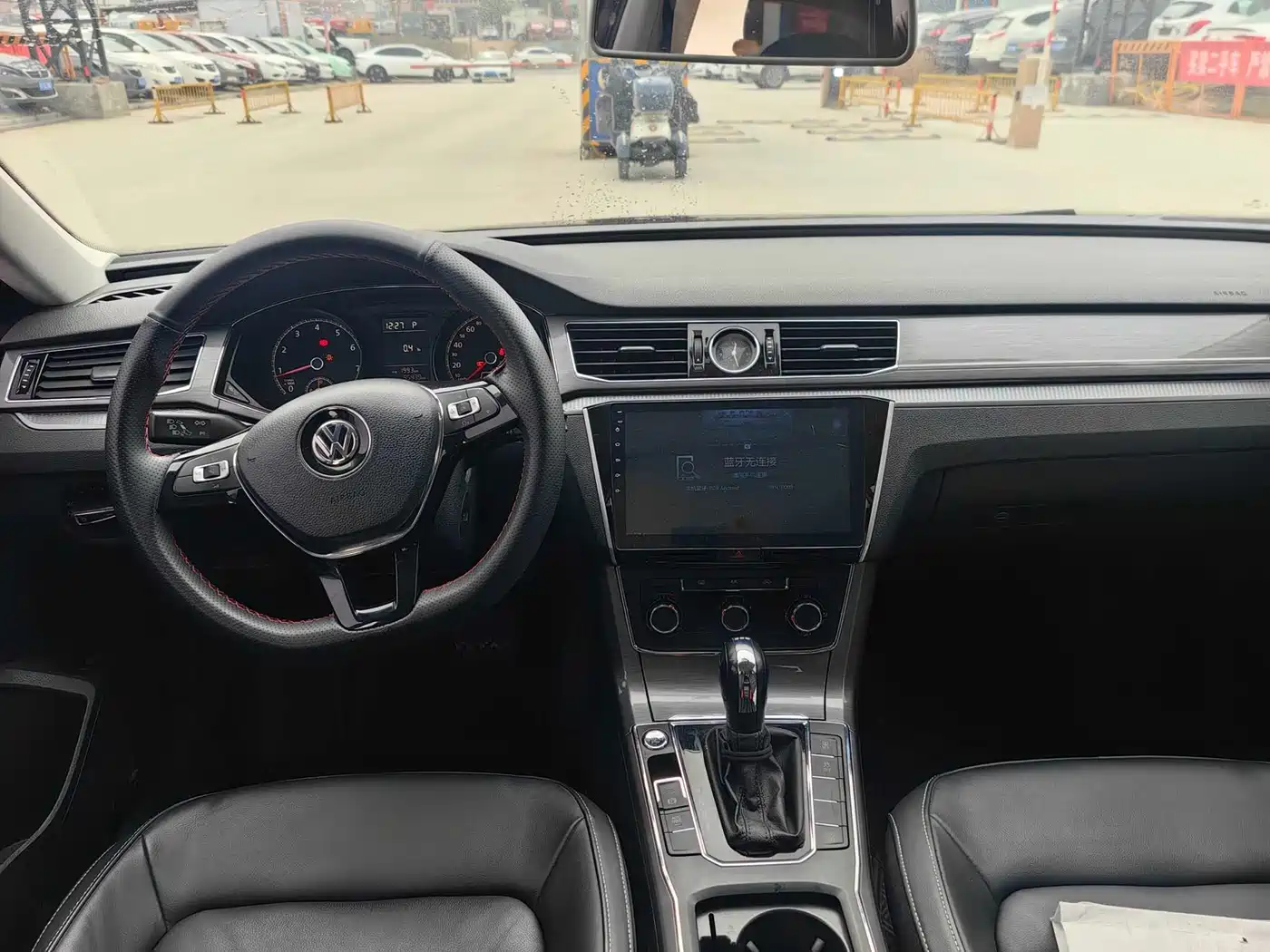 Volkswagen Passat 2017 280TSI DSG Prestige фото 8