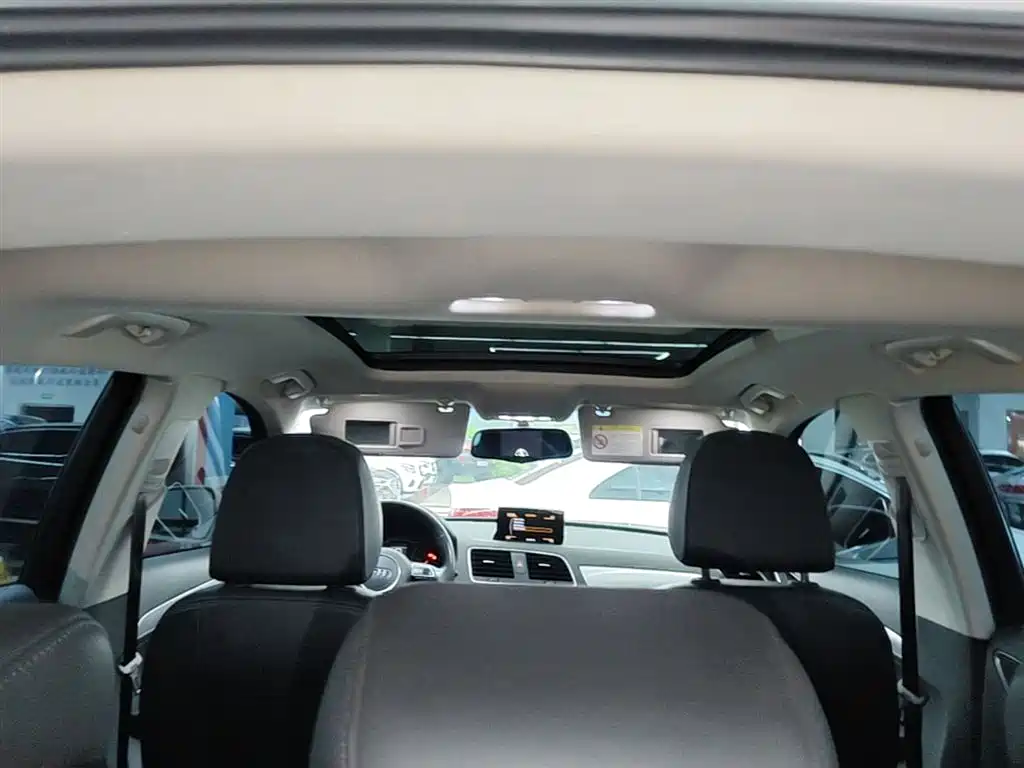 Audi Q3 2015 35 TFSI Comfort фото 18
