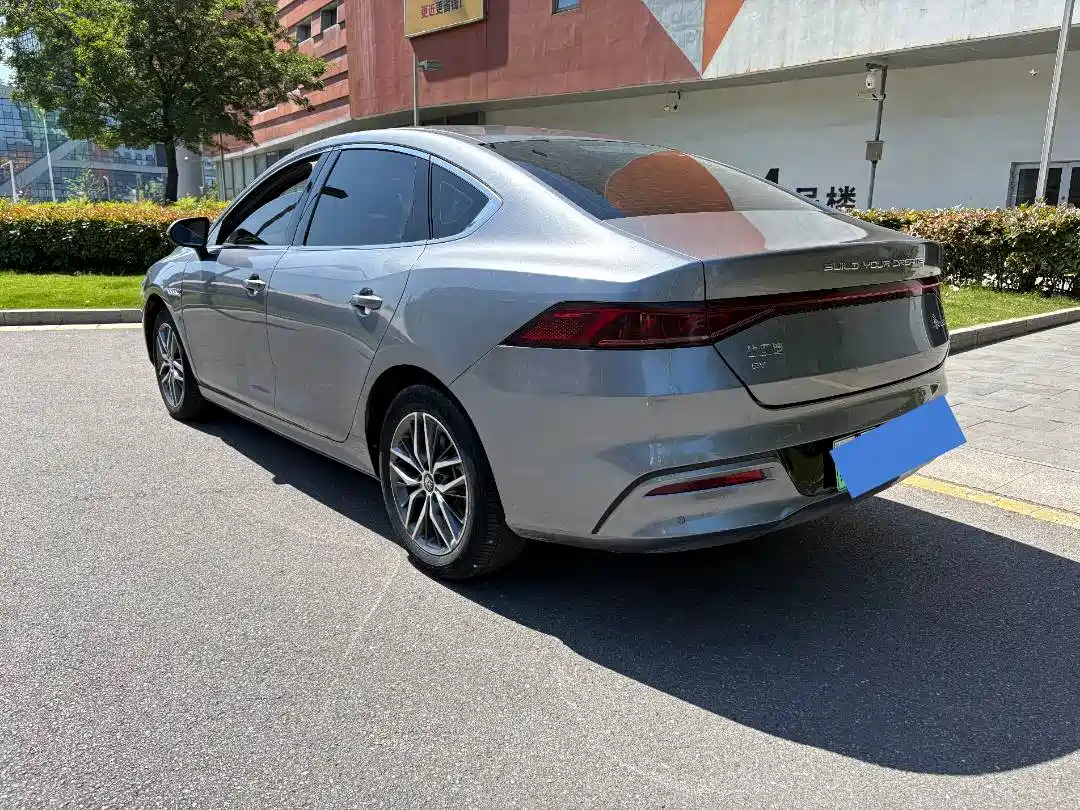BYD Qin PLUS 2021 EV 400KM Luxury Model фото 9