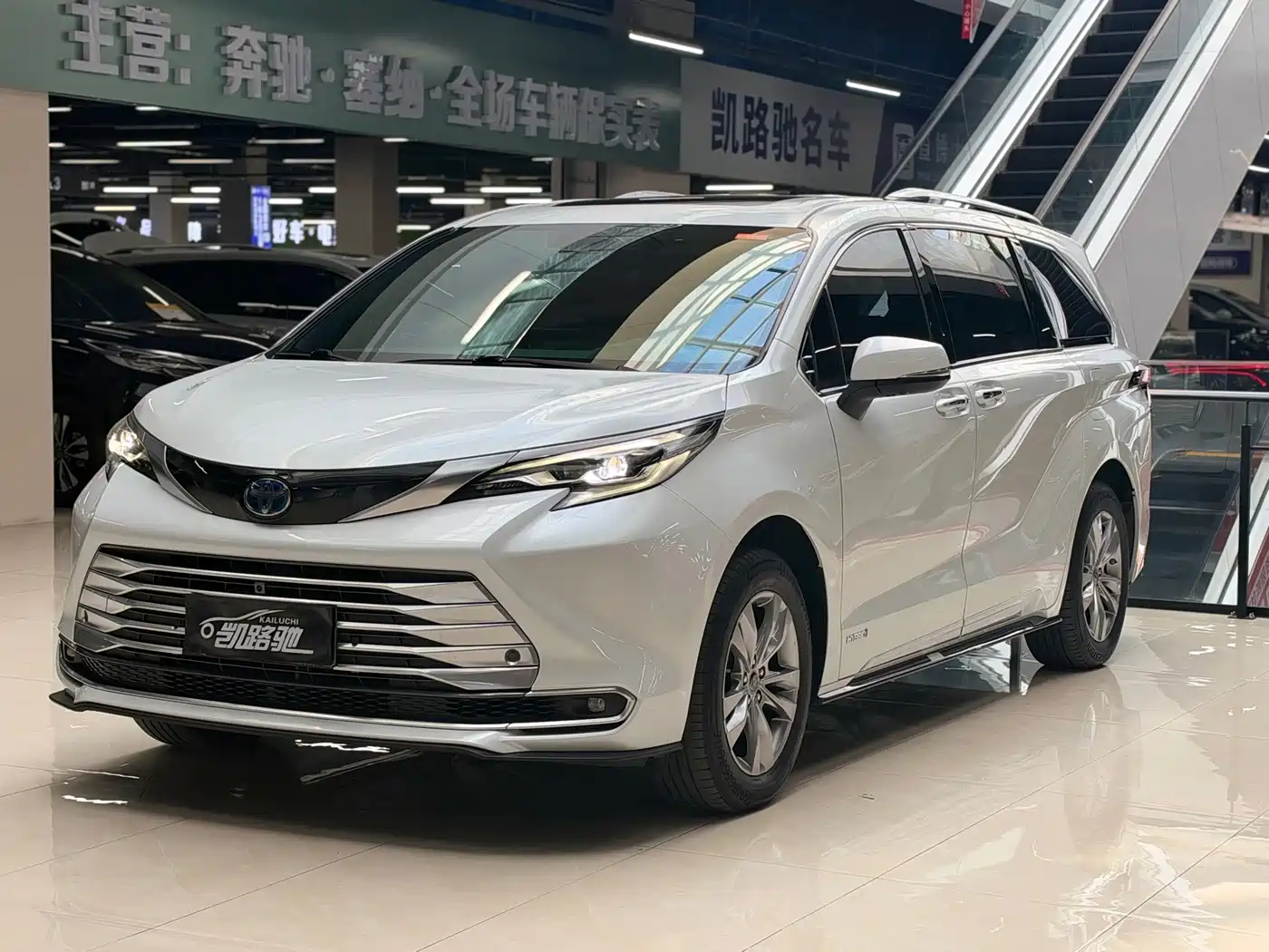 Toyota Sienna 2021 — пригон из Китая