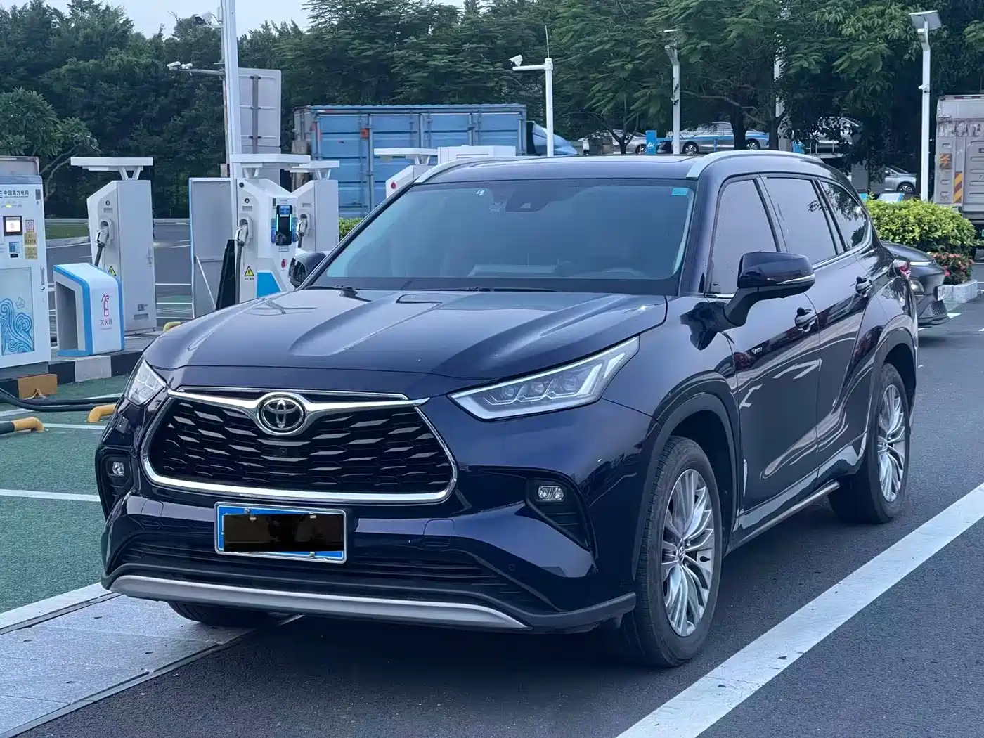 Toyota Highlander 2024 2.5L Smart Hybrid 4WD Ultimate 7-seater