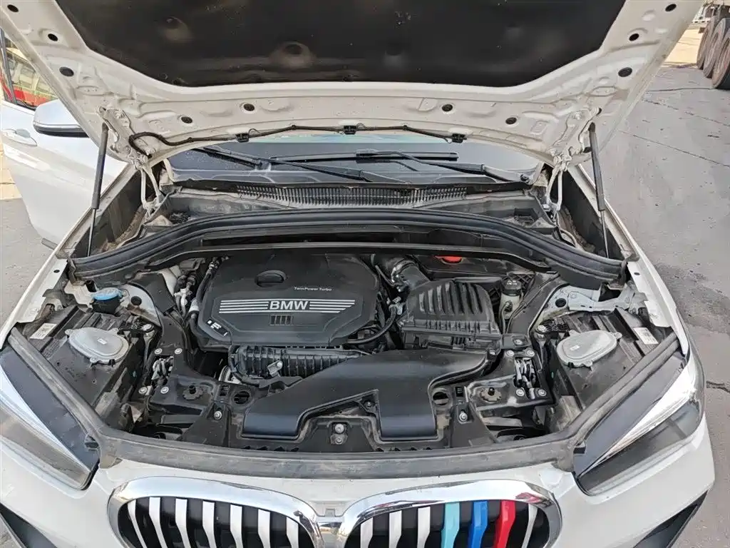 BMW X1 2022 sDrive20Li Fashion фото 17