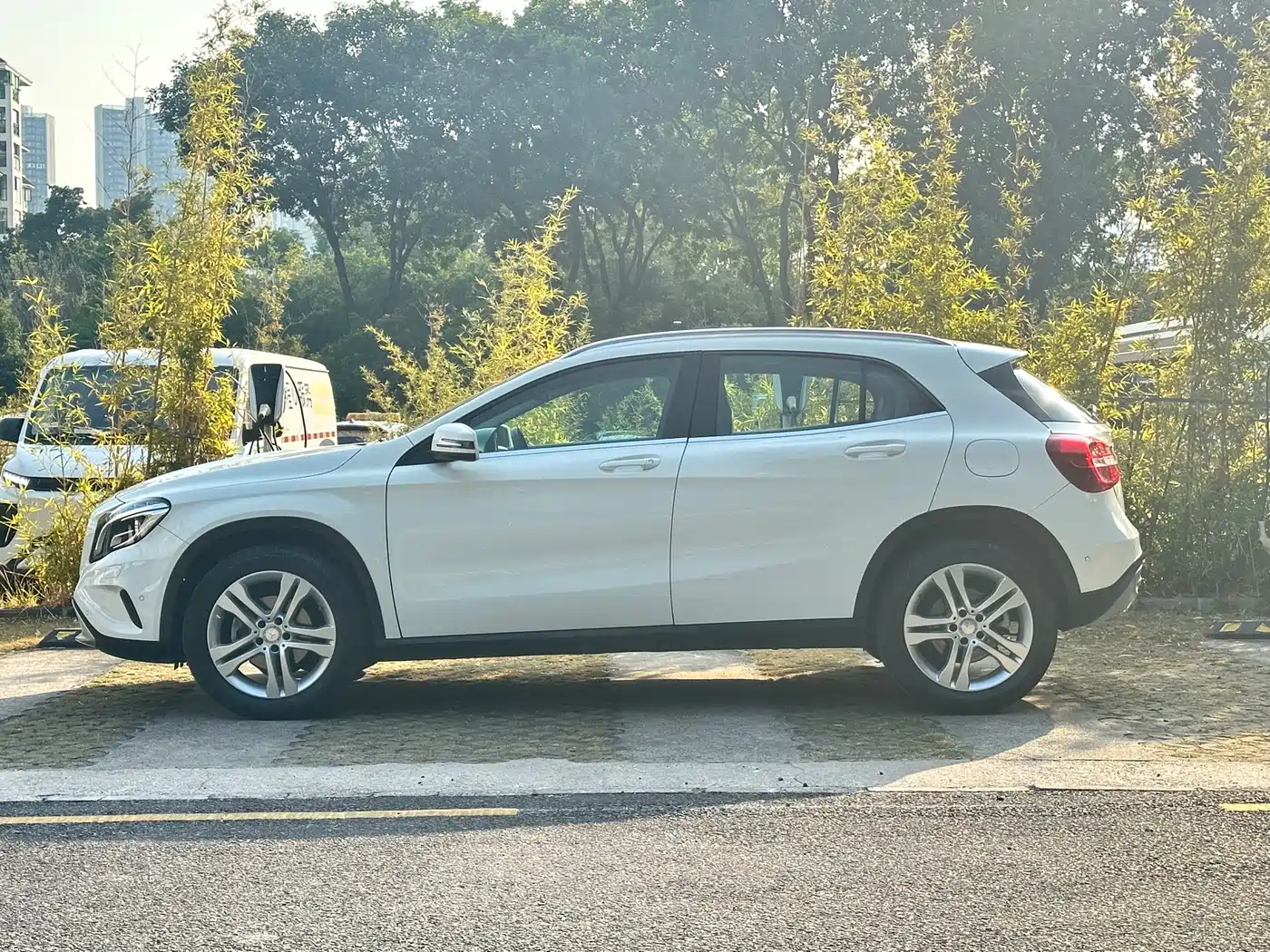 Mercedes-Benz GLA (Import) 2015 GLA 200 фото 19