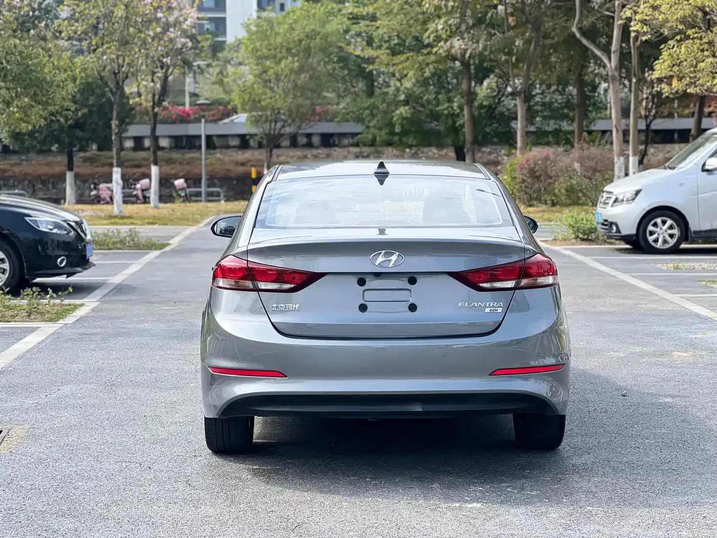 Hyundai Elantra 2016 Model 1.6L Automatic Smart Elite фото 5