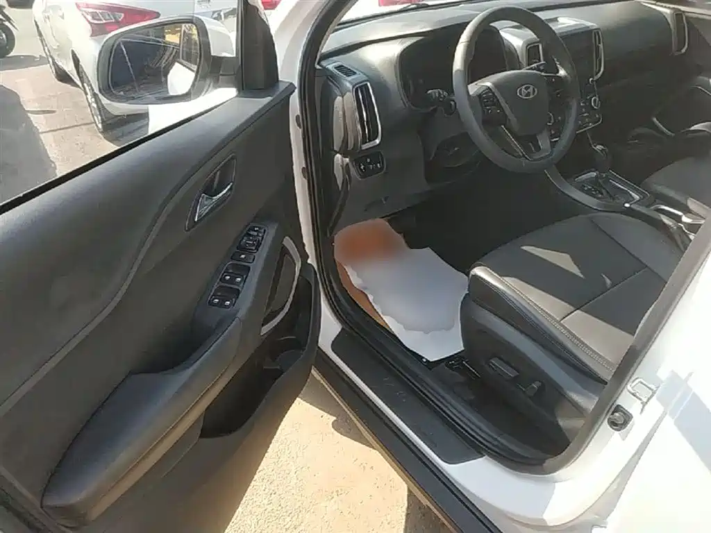 Hyundai Beijing Hyundai ix35 2019 2.0L Automatic 2WD Zhiyong·Enjoy China V фото 16