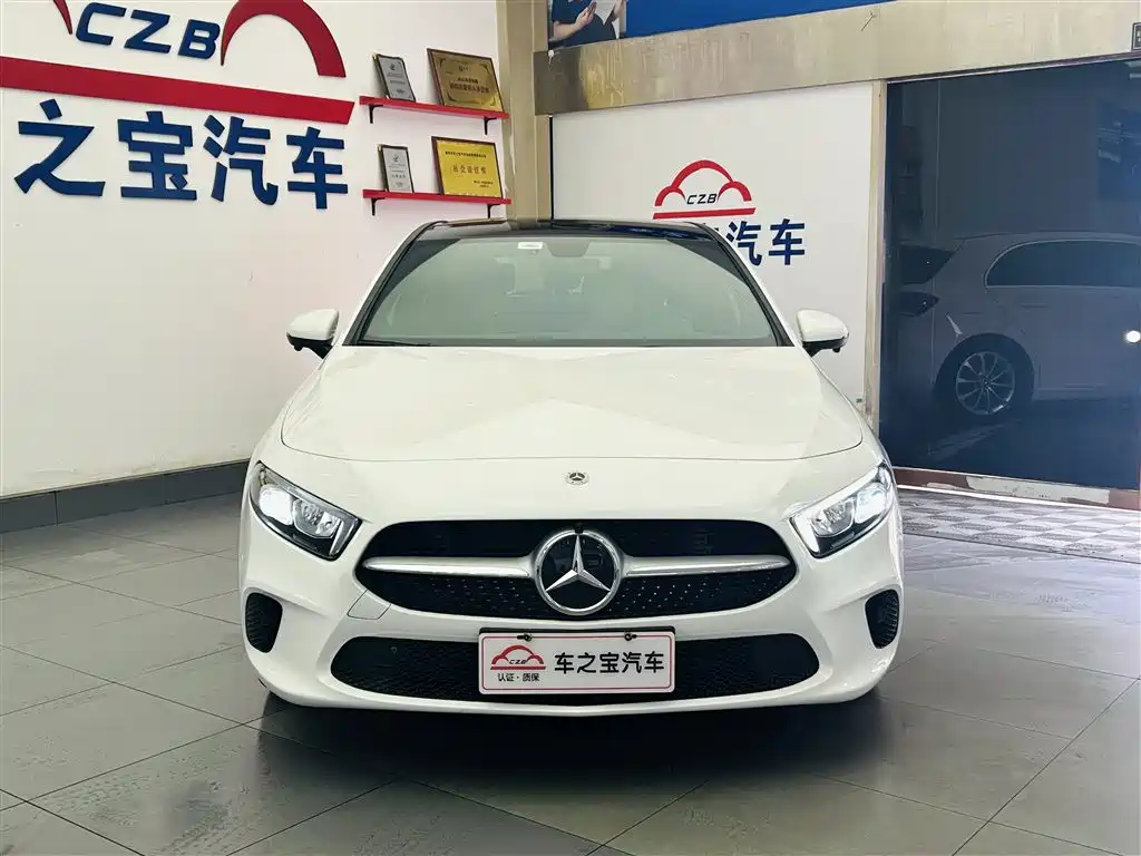 Mercedes-Benz A-Class (Import) 2022 A 200 Dynamic фото 2