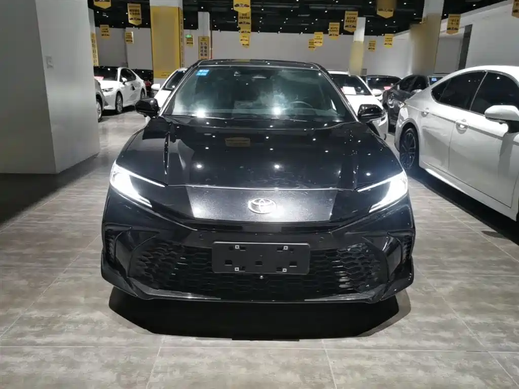 Toyota Camry 2024 Model Dual Hybrid 2.0HS Sport Edition фото 3