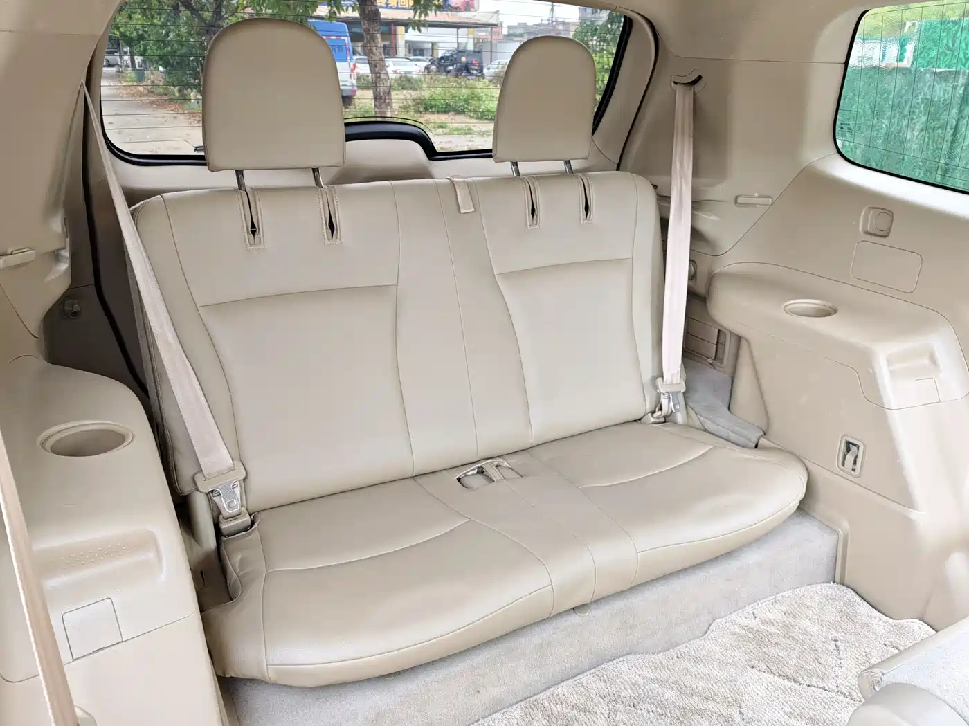 Toyota Highlander 2011 2.7L 2WD 7-seat Luxury фото 23