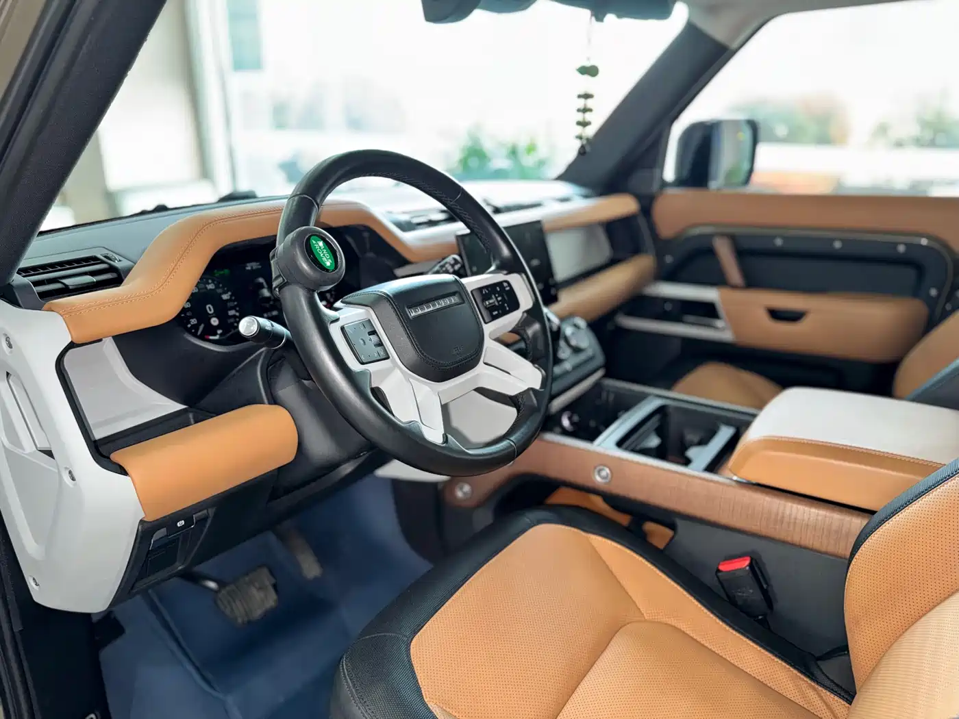 Land Rover Defender 2023 Facelift 110 3.0T P400 X-DYNAMIC HSE фото 12