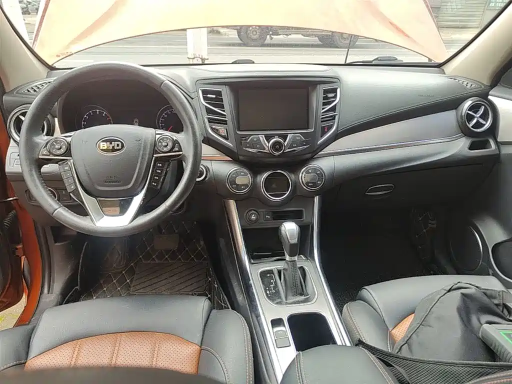 BYD Song 2016 2.0TID Automatic Premium фото 10