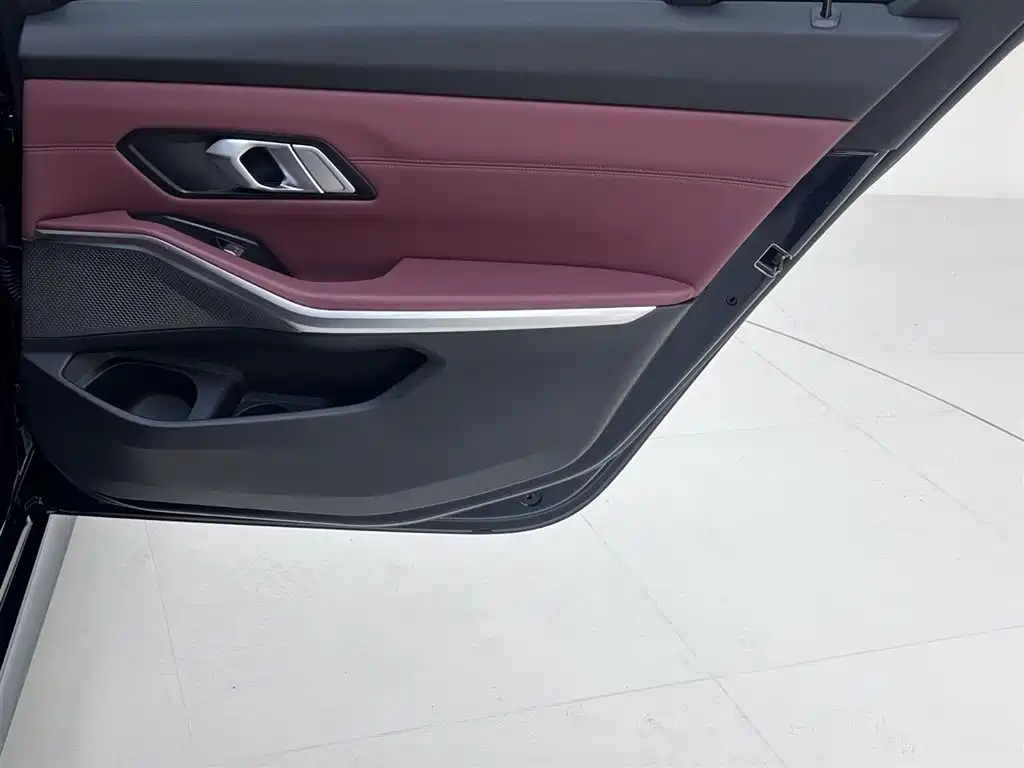 BMW 3 Series 2022 320Li M Sport Package фото 24