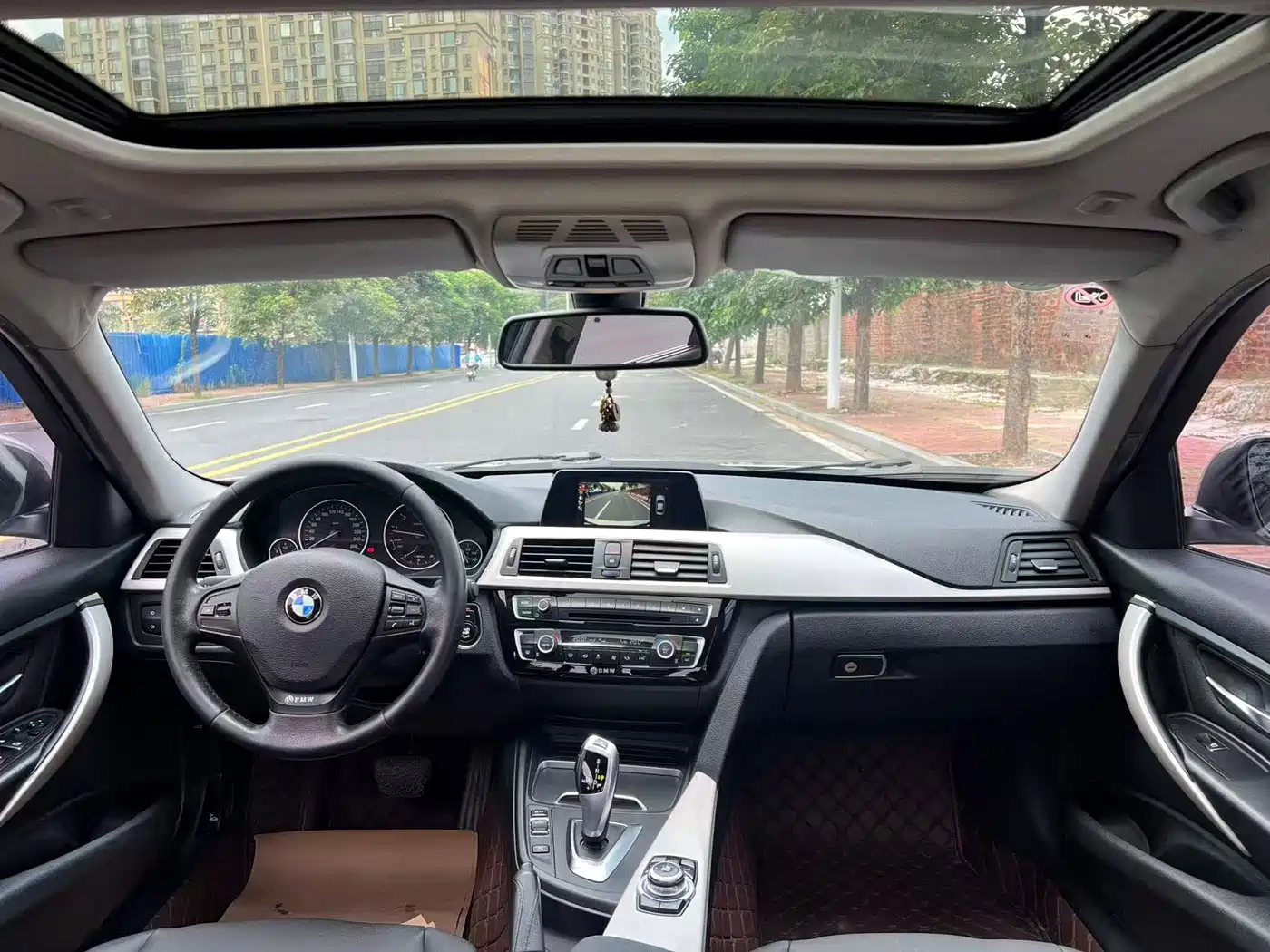 BMW 3 Series 2016 320Li Fashion Model фото 8
