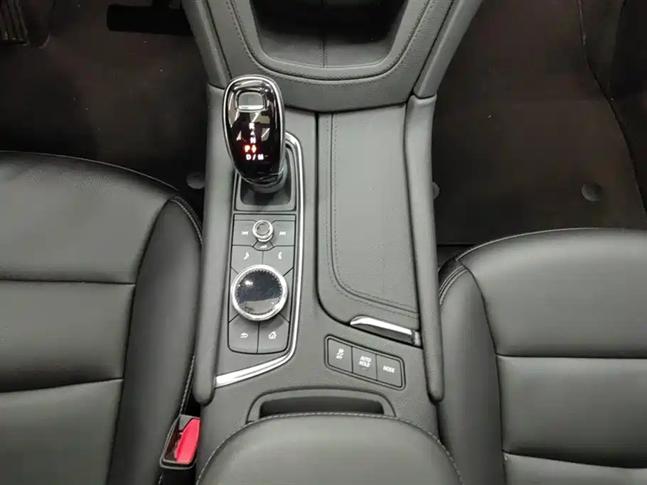 Cadillac XT5 2021 28T Luxury фото 16