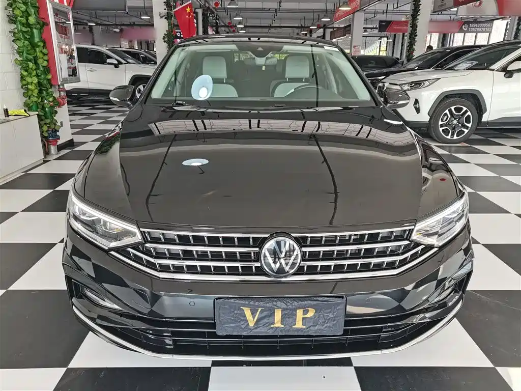 Volkswagen Magotan 2023 Model 2 Million Commemorative Edition 330TSI DSG Luxury фото 7