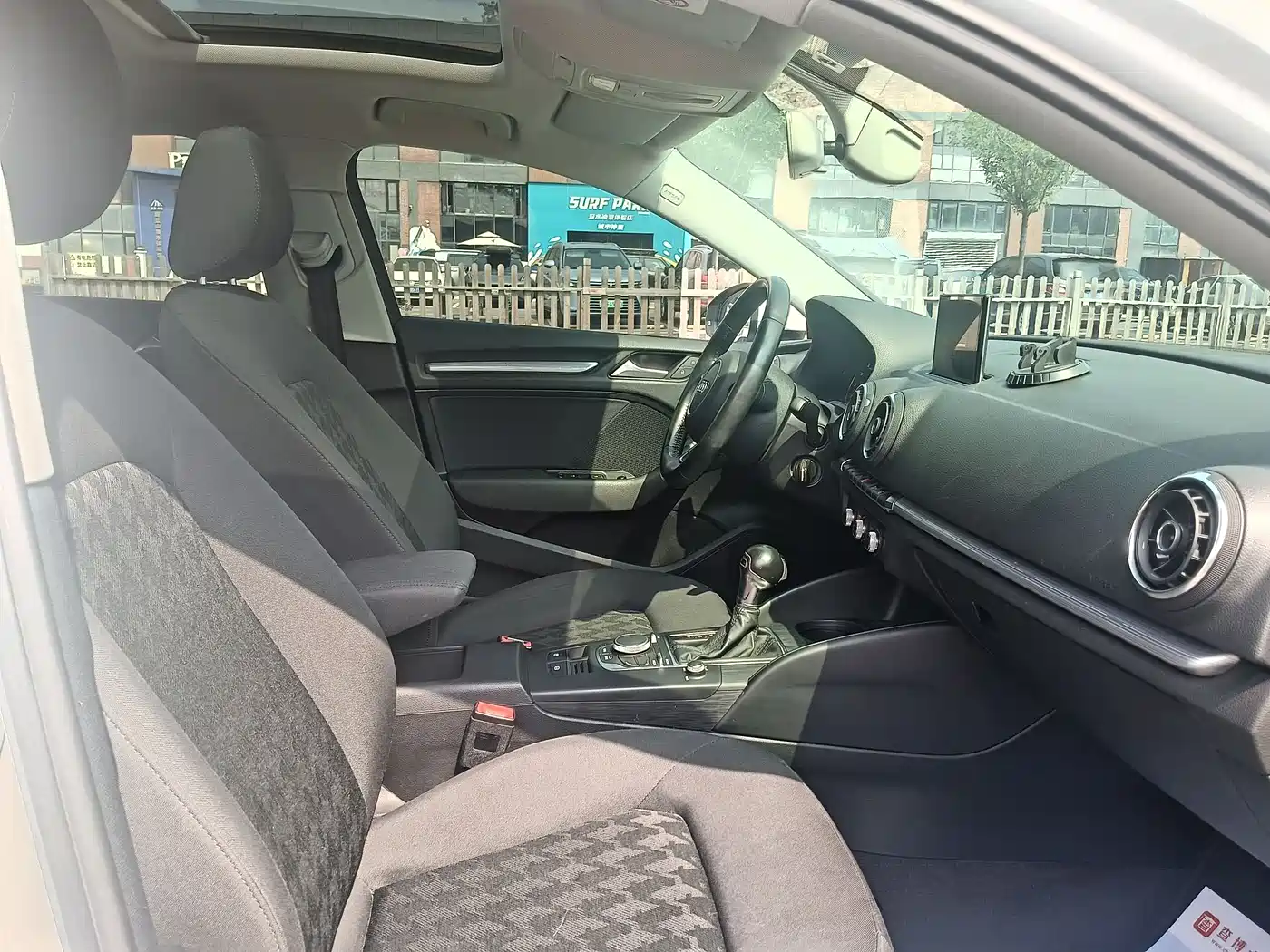 Audi A3 2016 Limousine 35 TFSI Leadership фото 28