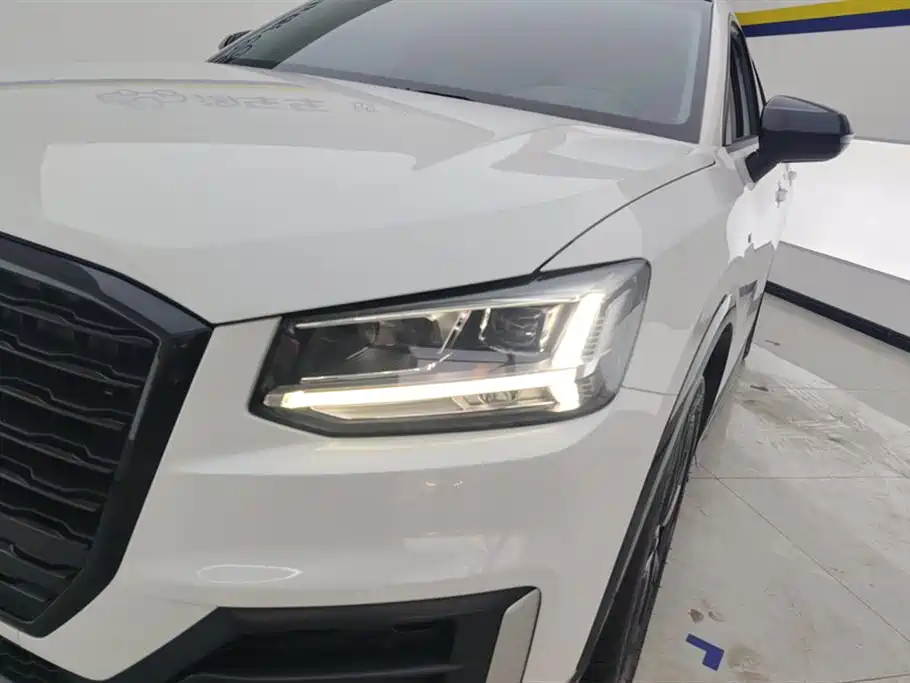 Audi Q2L 2018 35 TFSI Launch Exclusive Edition China VI фото 5