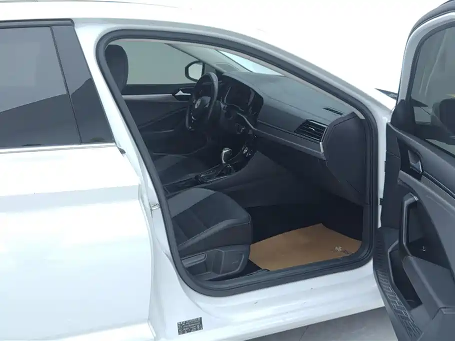 Volkswagen Sagitar 2021 280TSI DSG Surpassing Edition фото 8