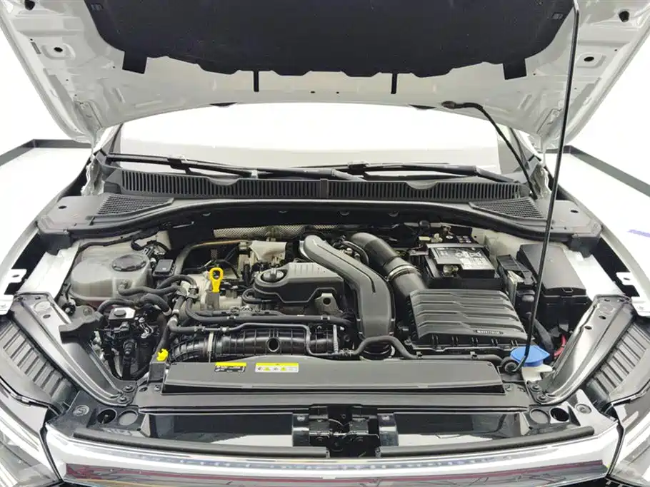 Volkswagen Sagitar 2024 300TSI DSG Flying Edition фото 10