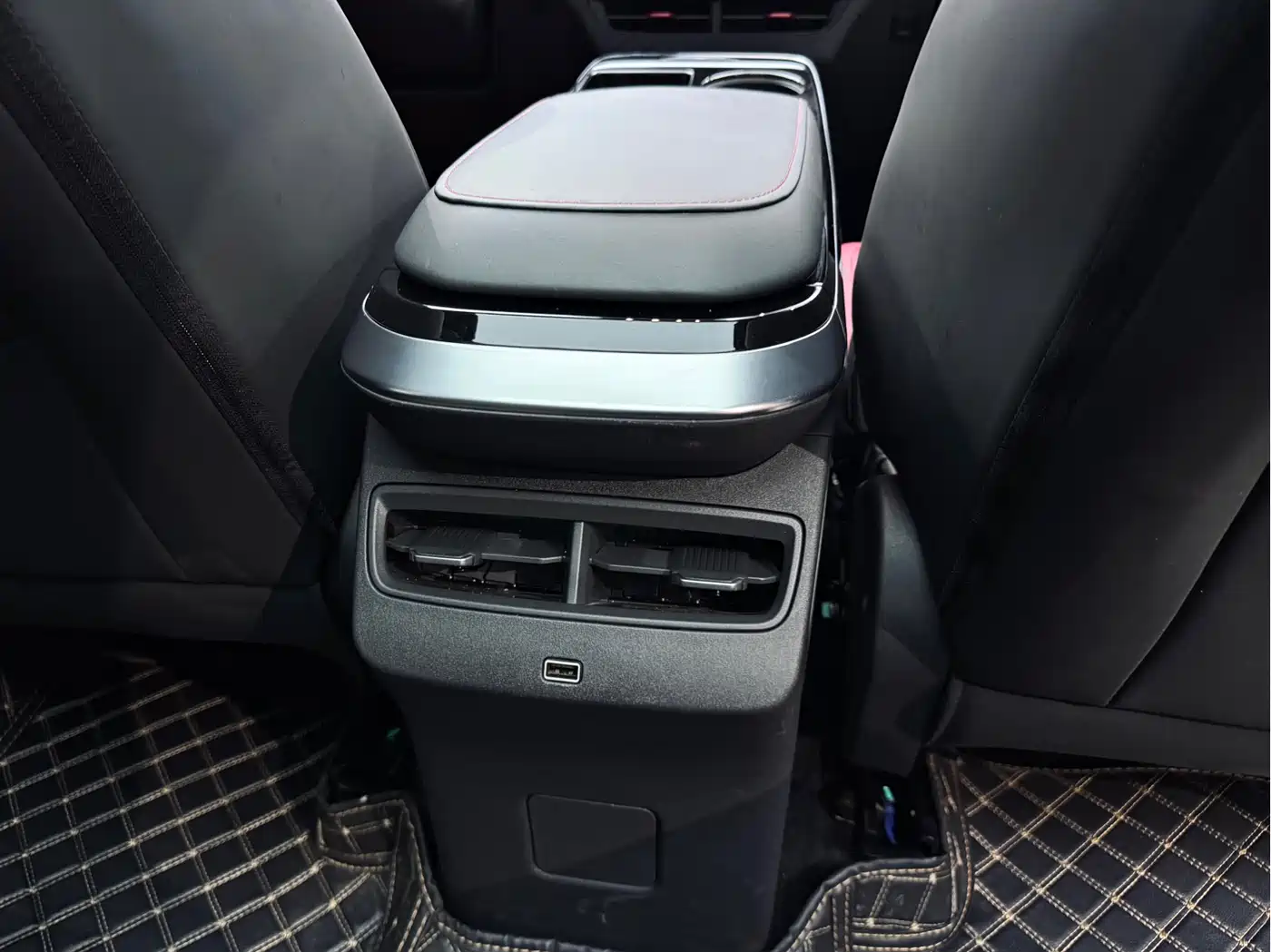Jetour Dasheng 2022 2022 1.6T DCT King PLUS