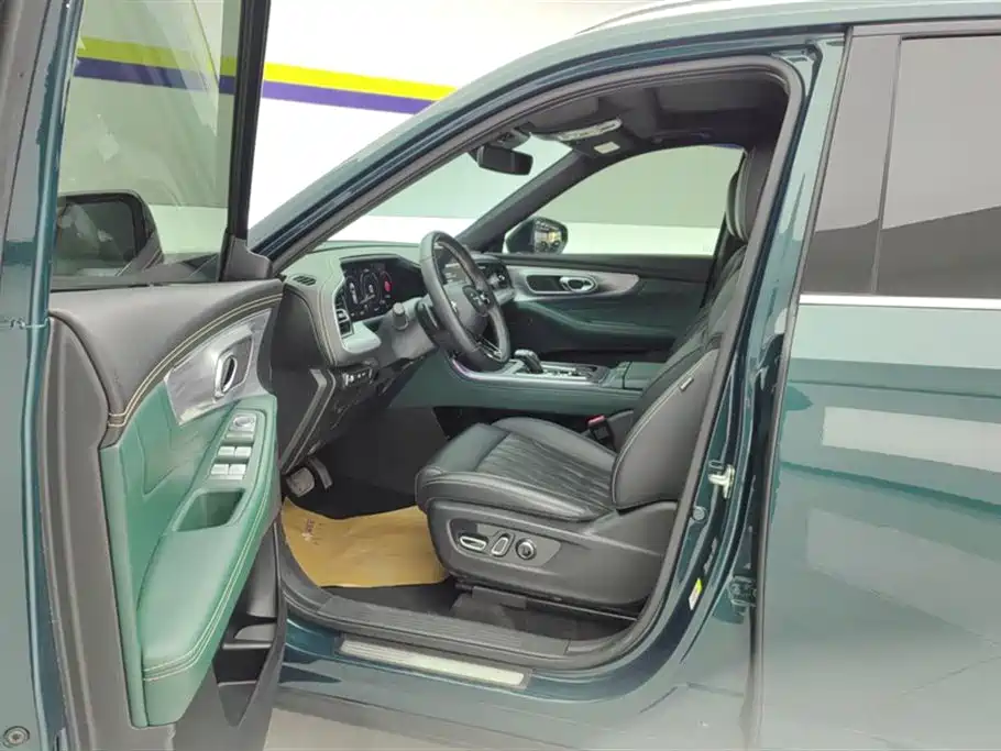 GAC Trumpchi Trumpchi GS8 2022 Pilot Series 2.0TGDI 2WD Luxury Smart Connect Edition (7-Seater) фото 8