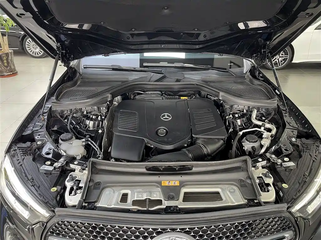 Mercedes-Benz GLC 2023 GLC 300 L 4MATIC Dynamic 7-Seater фото 13