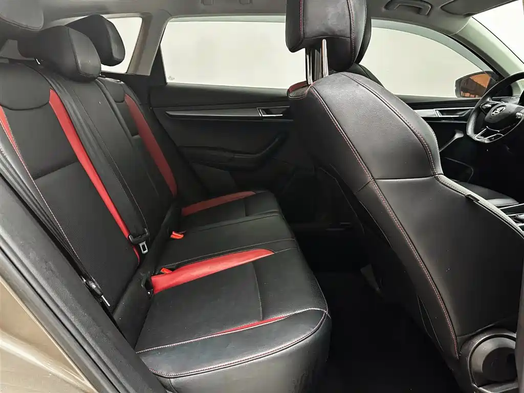 Škoda Karoq 2022 TSI280 Premium фото 21