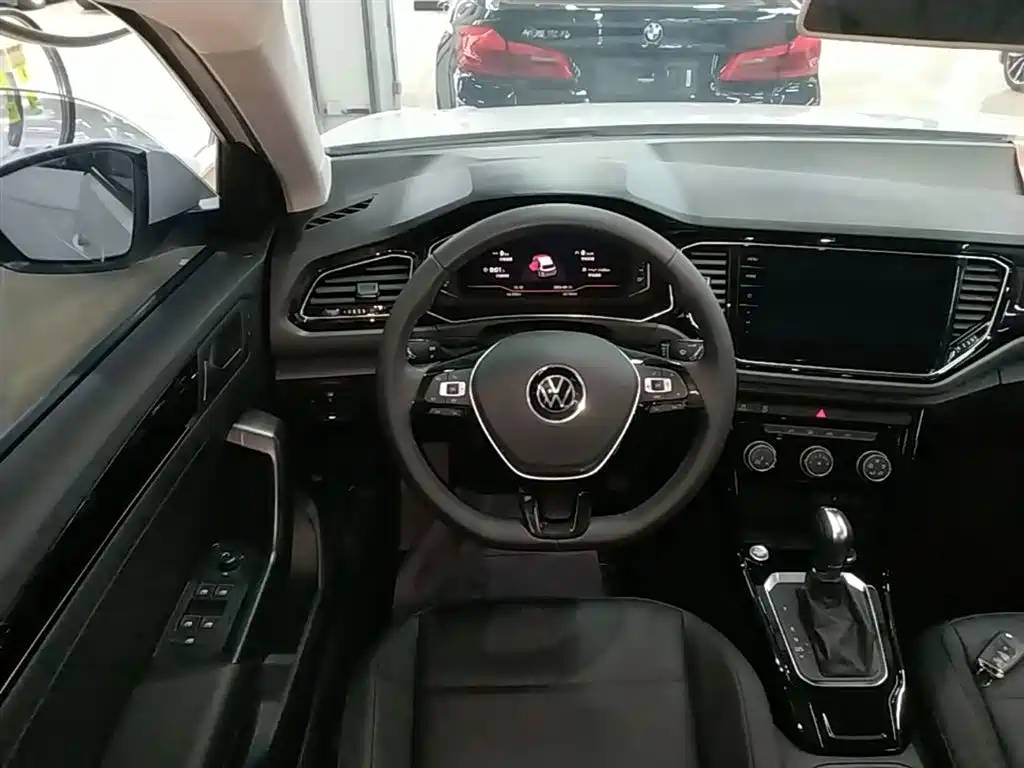 Volkswagen T-ROC 2021 280TSI DSG 2WD Comfort Connected фото 11