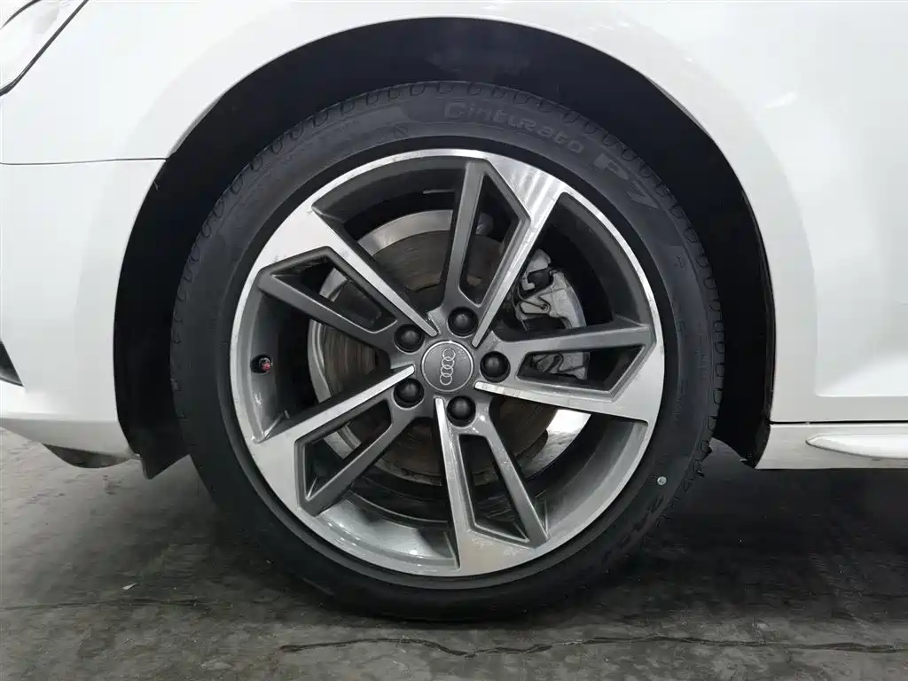 Audi A4L 2017 Plus 40 TFSI Progressive фото 17