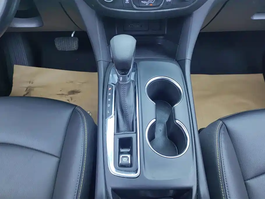 Chevrolet Equinox 2022 535T Galloping Edition фото 16