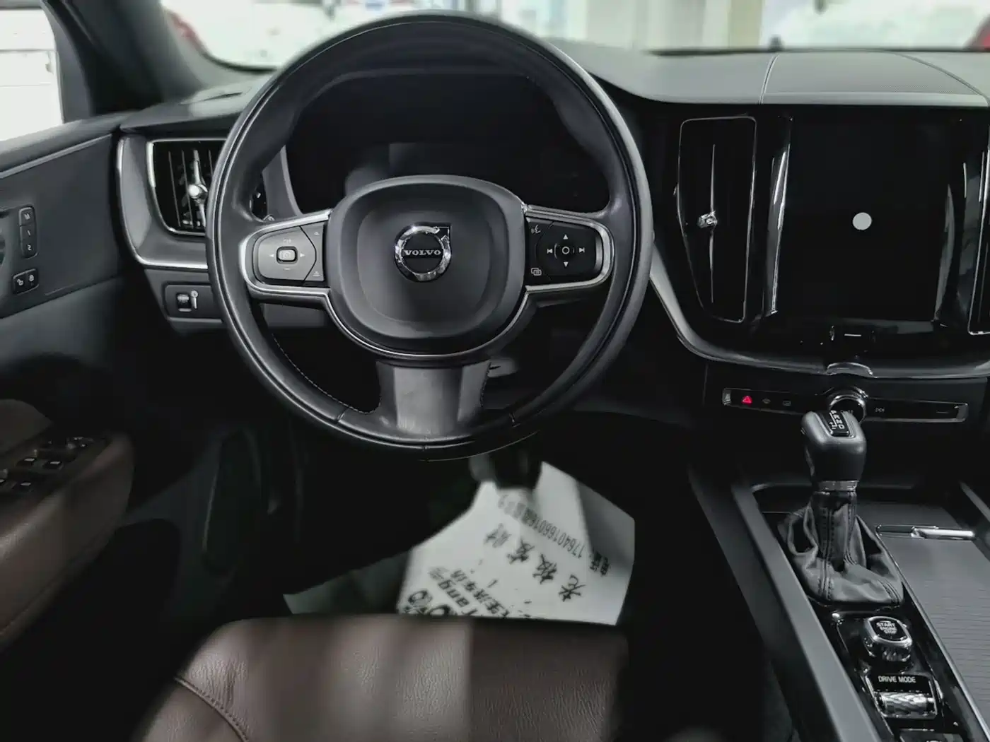Фото 9 - Volvo XC60