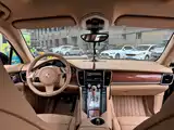 Photo 9 - Porsche Panamera