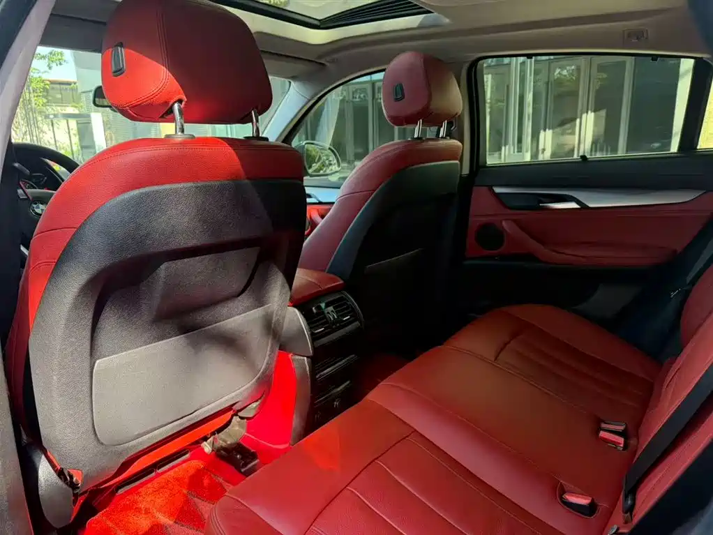 BMW X6 фото 13