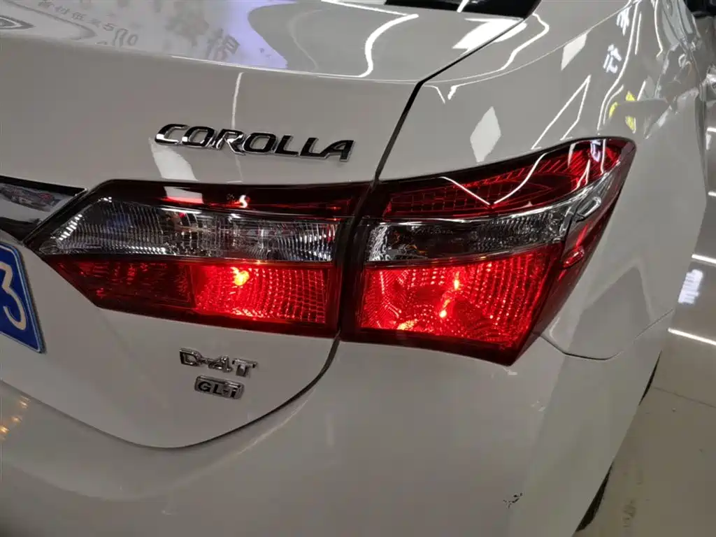 Toyota Corolla 2017 Facelift 1.2T S-CVT GL-i фото 8