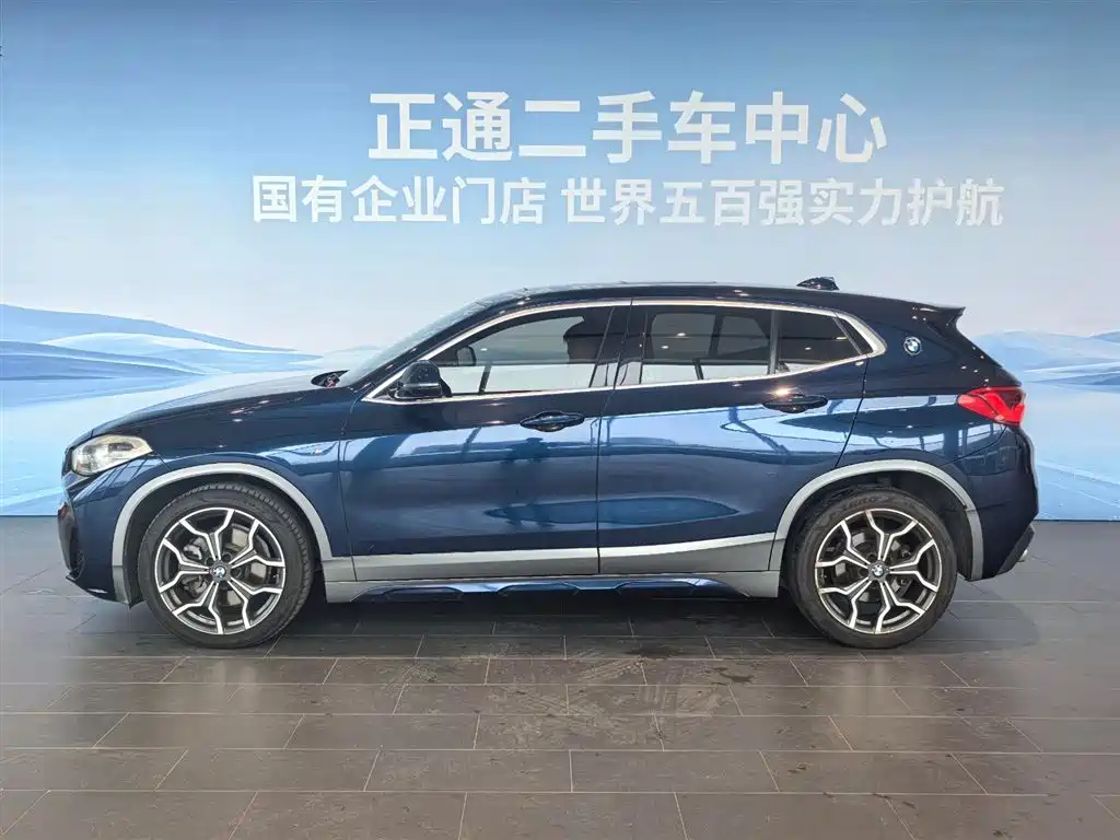 Фото 26 - BMW X2