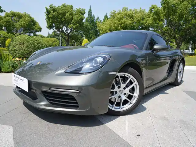 Porsche 718 Cayman 2.0T