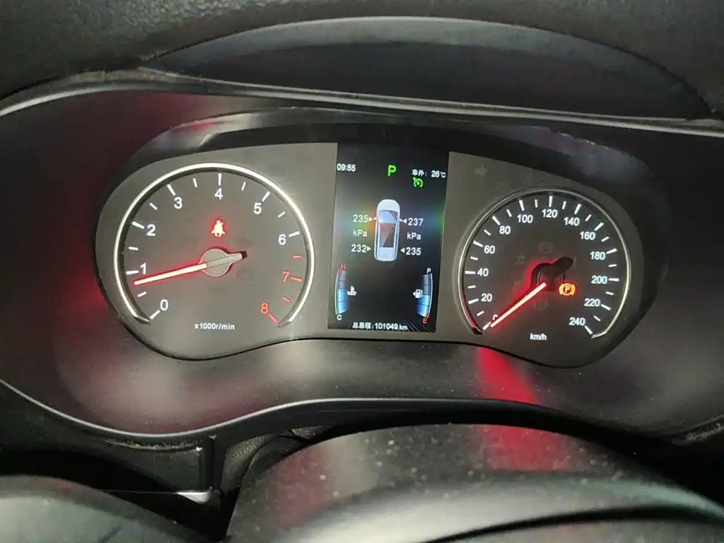 Фото 4 - BYD Song MAX