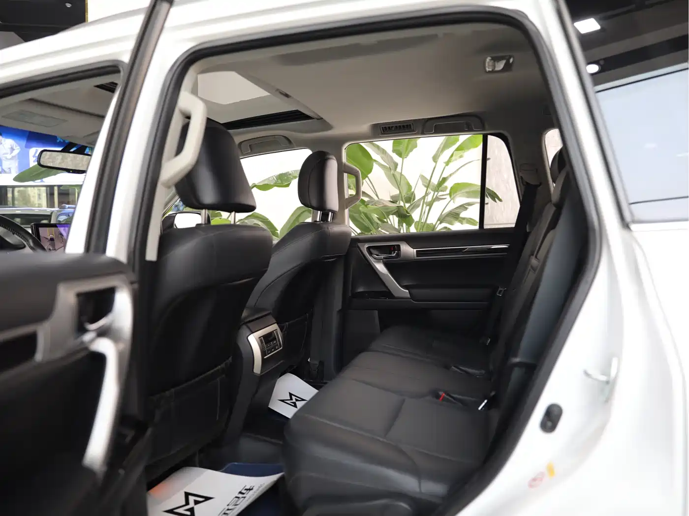 Lexus GX 2015 400 Luxury Edition фото 13