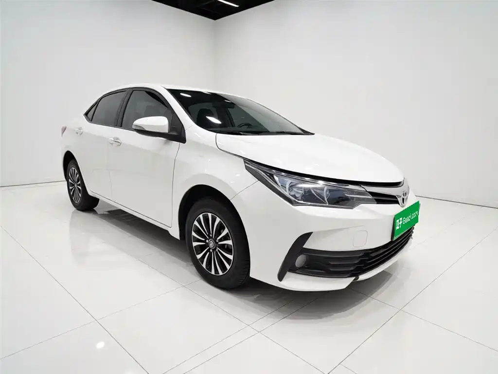 Toyota Corolla 2018 1.2T S-CVT GL Smart Edition фото 14
