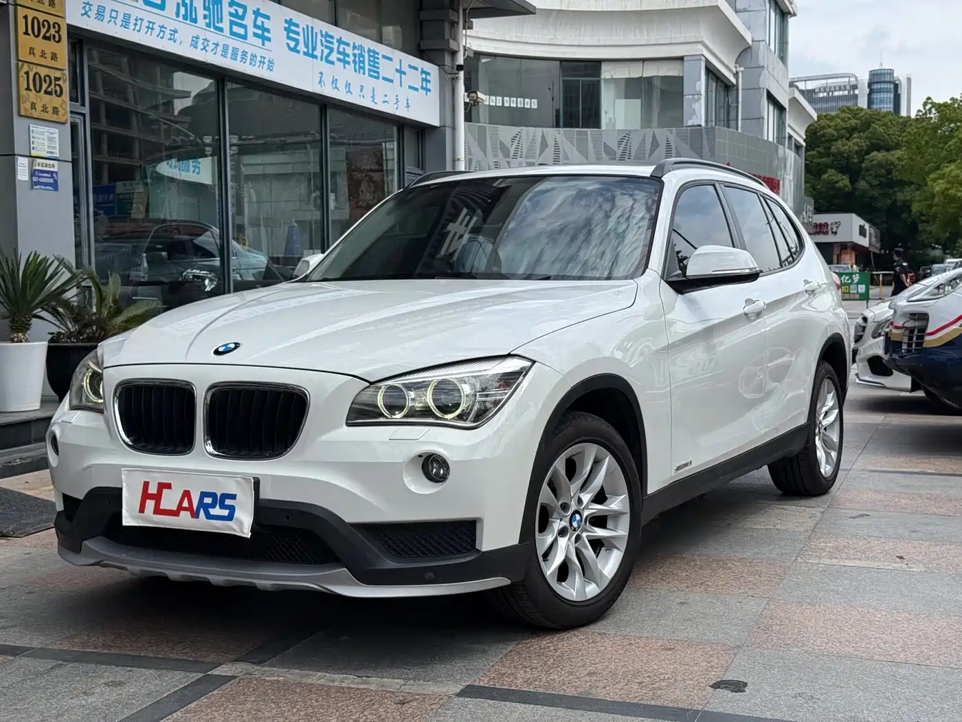 BMW X1 2014 sDrive18i Leading Edition