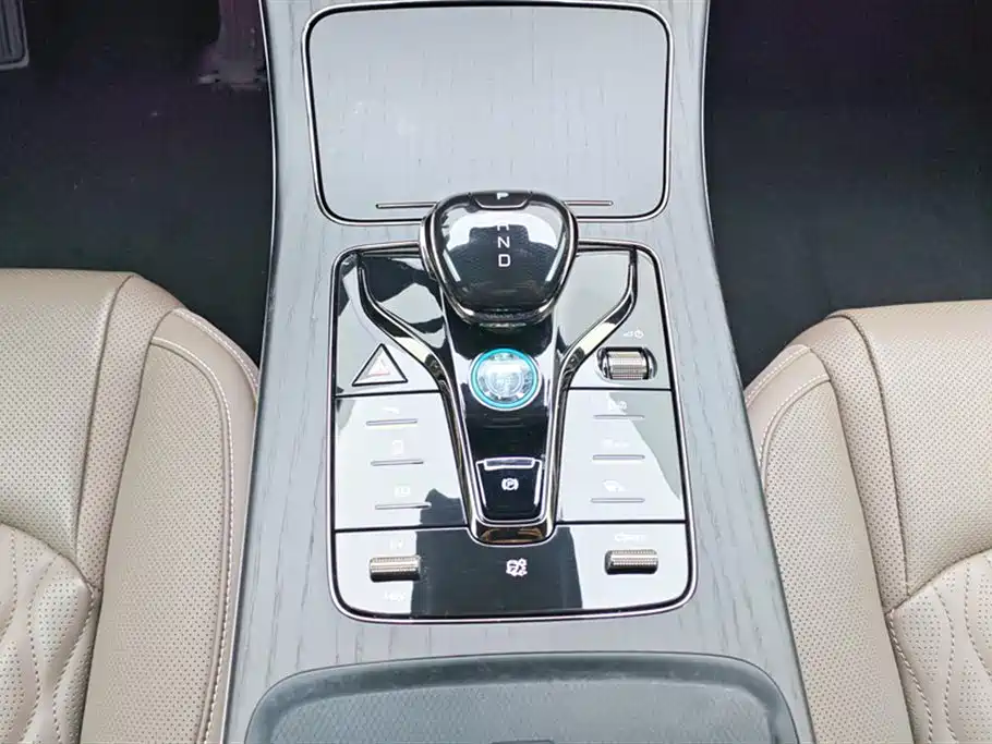 BYD Han 2023 DM-i Champion Edition 121KM Premium фото 16