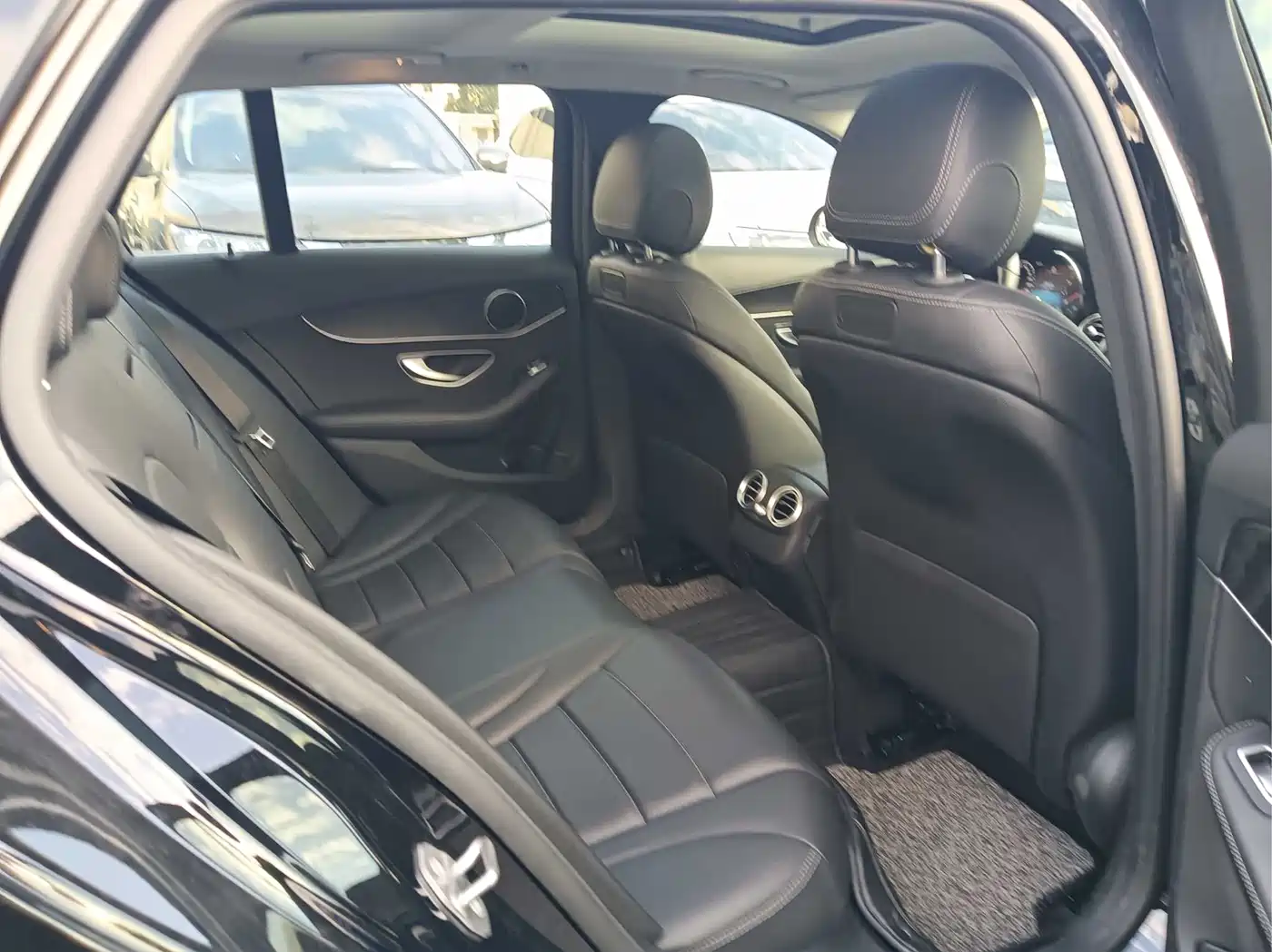Mercedes-Benz C-Class (Import) 2020 Model C 260 Estate фото 16