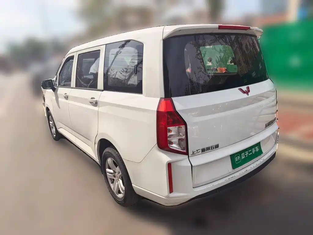 Wuling Motors Wuling Hongguang PLUS 2020 2020 1.5L Manual Comfort 7-seater