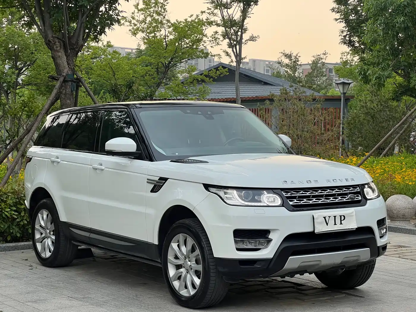 Land Rover Range Rover Sport 2017 3.0 SC V6 HSE фото 3